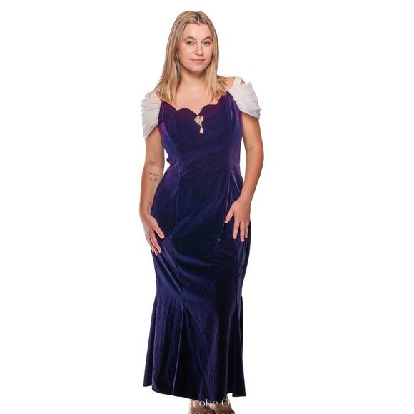 Vintage Dresses & Skirts - Vintage 80s Snow White Inspired Designer Dress